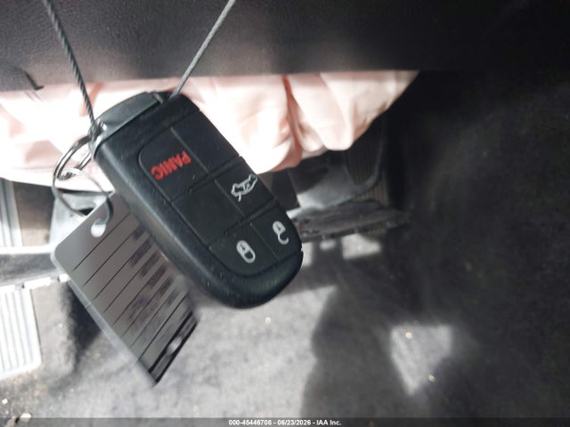 45446708 :رقم المزاد ، 2C3CCAAG9GH141911 vin ، 2016 Chrysler 300 Limited مزاد بيع