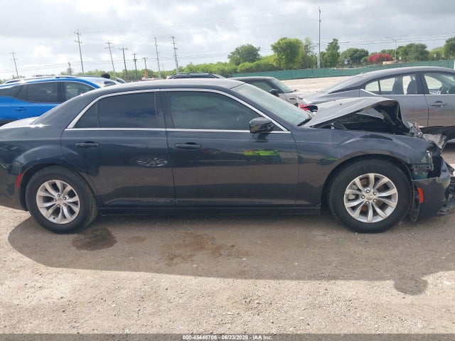 45446708 :رقم المزاد ، 2C3CCAAG9GH141911 vin ، 2016 Chrysler 300 Limited مزاد بيع