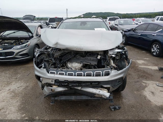 45446710 :رقم المزاد ، 3C4NJDBB5NT132965 vin ، 2022 Jeep Compass Latitude 4x4 مزاد بيع