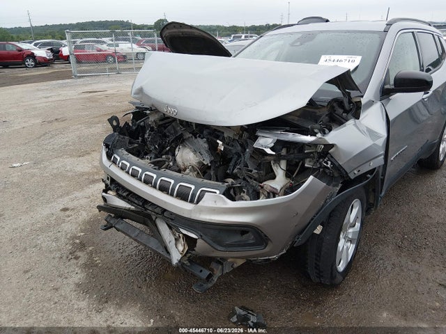 45446710 :رقم المزاد ، 3C4NJDBB5NT132965 vin ، 2022 Jeep Compass Latitude 4x4 مزاد بيع