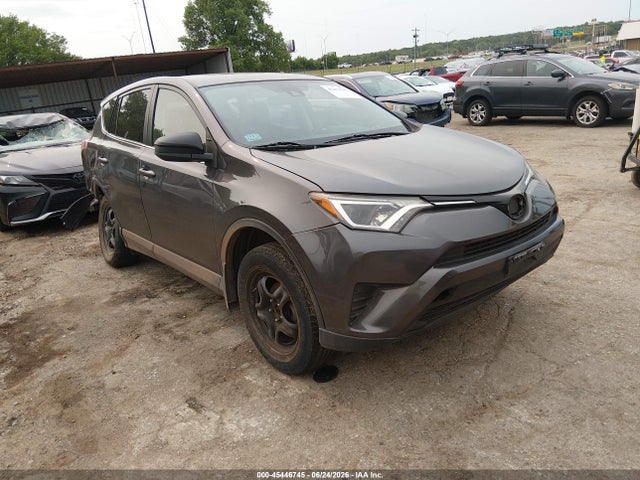 45446745 :رقم المزاد ، JTMBFREV7JJ209148 vin ، 2018 Toyota Rav4 Le مزاد بيع