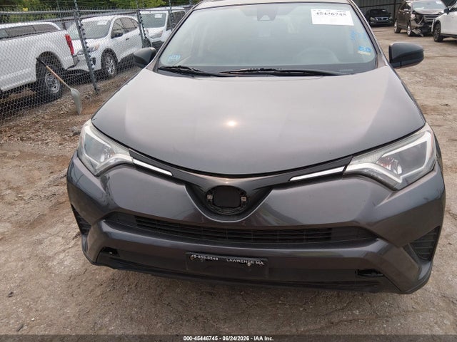 45446745 :رقم المزاد ، JTMBFREV7JJ209148 vin ، 2018 Toyota Rav4 Le مزاد بيع