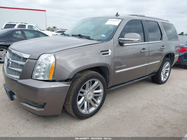 2011 Cadillac Escalade Platinum Edition მანქანა იყიდება აუქციონზე, vin: 1GYS3DEF1BR149403, აუქციონის ნომერი: 45446977