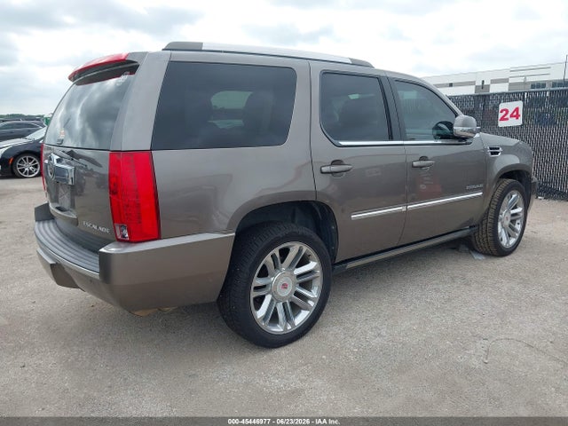 2011 Cadillac Escalade Platinum Edition მანქანა იყიდება აუქციონზე, vin: 1GYS3DEF1BR149403, აუქციონის ნომერი: 45446977