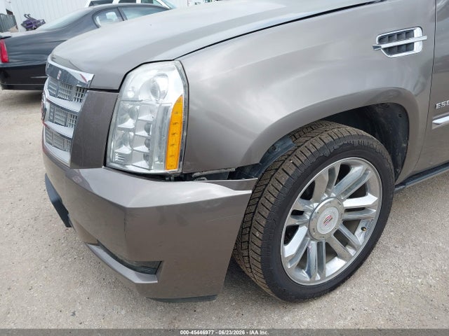2011 Cadillac Escalade Platinum Edition მანქანა იყიდება აუქციონზე, vin: 1GYS3DEF1BR149403, აუქციონის ნომერი: 45446977