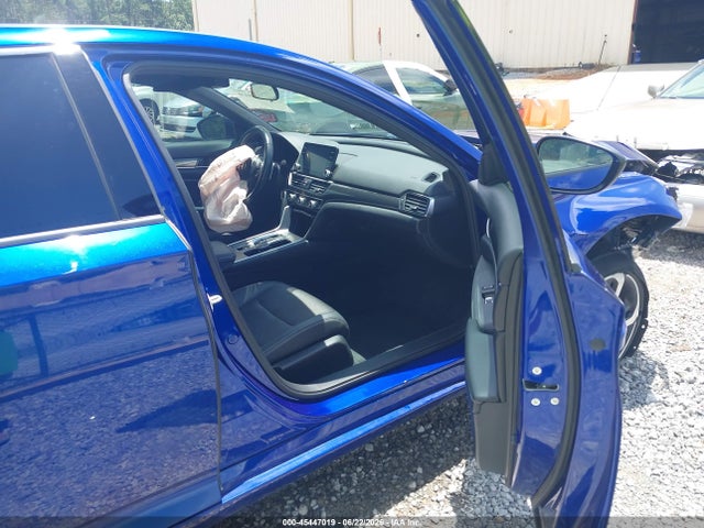 1HGCV3F21NA009205 Honda Accord Hybrid Sport