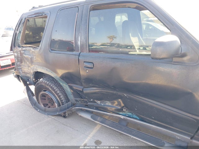 Продаж на аукціоні авто 1998 Ford Explorer Sport, vin: 1FMYU22X5WUC61232, номер лоту: 45447025