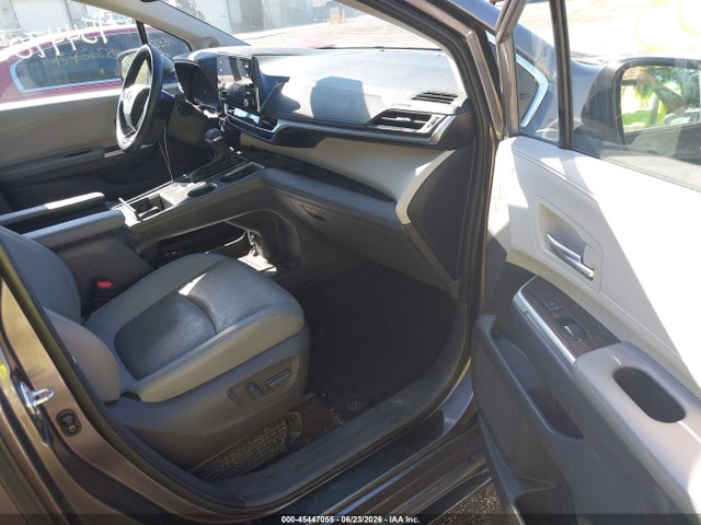 Продажа на аукционе авто 2021 Toyota Sienna Limited, vin: 5TDZRKEC3MS029071, номер лота: 45447055