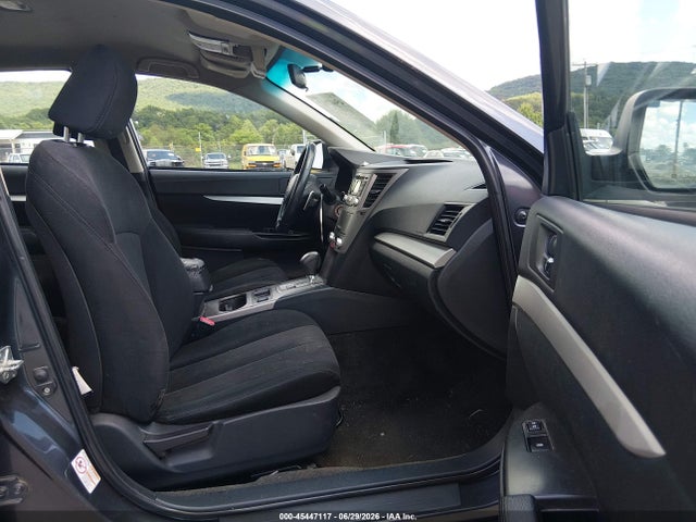 2013 Subaru Legacy 2.5i Premium მანქანა იყიდება აუქციონზე, vin: 4S3BMCC65D3017492, აუქციონის ნომერი: 45447117