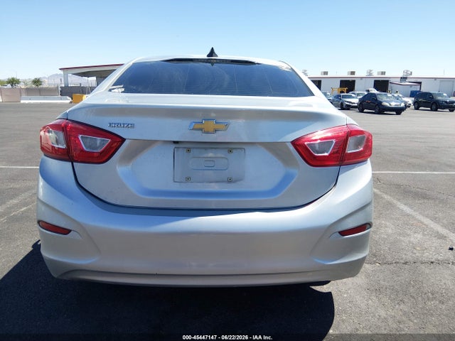 1G1BC5SM8H7277259 Chevrolet Cruze Ls Auto