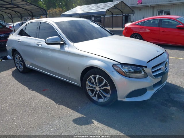 2015 Mercedes-benz C 300 4matic მანქანა იყიდება აუქციონზე, vin: 55SWF4KBXFU051691, აუქციონის ნომერი: 45447159