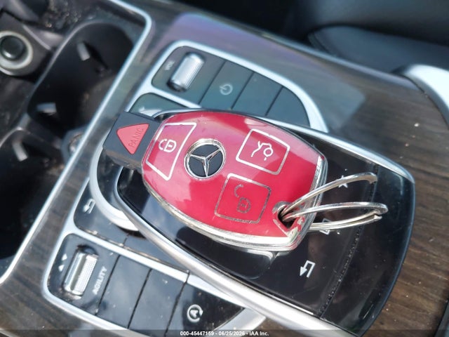 Aukcja sprzedaży 2015 Mercedes-benz C 300 4matic, vin: 55SWF4KBXFU051691, numer aukcji: 45447159