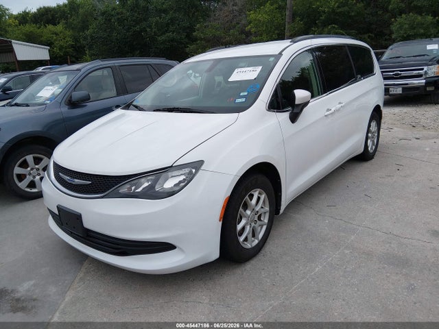 Chrysler Voyager Lxi 2020 2C4RC1DG4LR156807 Image 2