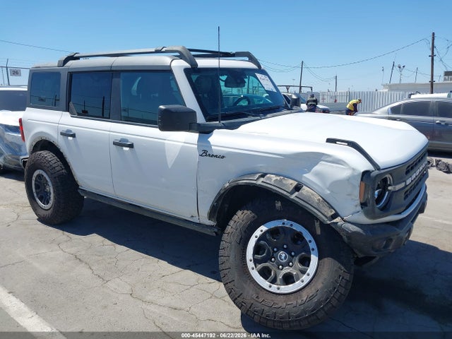 2022 Ford Bronco Black Diamond მანქანა იყიდება აუქციონზე, vin: 1FMEE5DP2NLB37504, აუქციონის ნომერი: 45447192