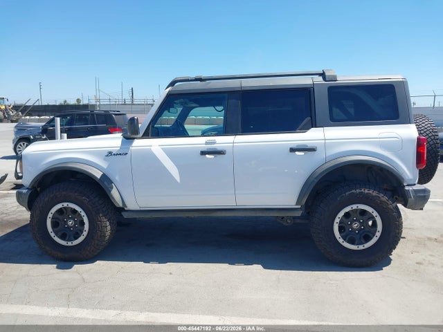 2022 Ford Bronco Black Diamond მანქანა იყიდება აუქციონზე, vin: 1FMEE5DP2NLB37504, აუქციონის ნომერი: 45447192