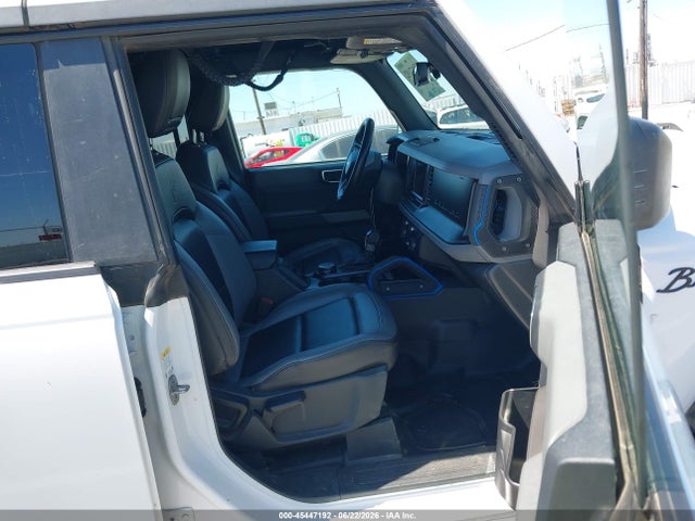 2022 Ford Bronco Black Diamond მანქანა იყიდება აუქციონზე, vin: 1FMEE5DP2NLB37504, აუქციონის ნომერი: 45447192