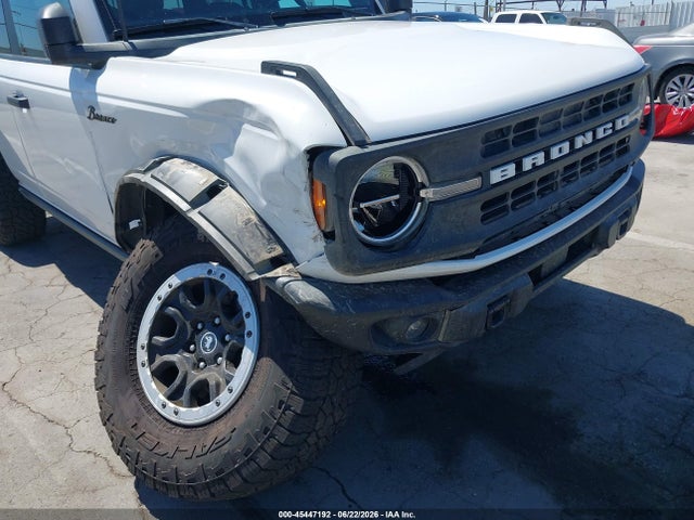 2022 Ford Bronco Black Diamond მანქანა იყიდება აუქციონზე, vin: 1FMEE5DP2NLB37504, აუქციონის ნომერი: 45447192