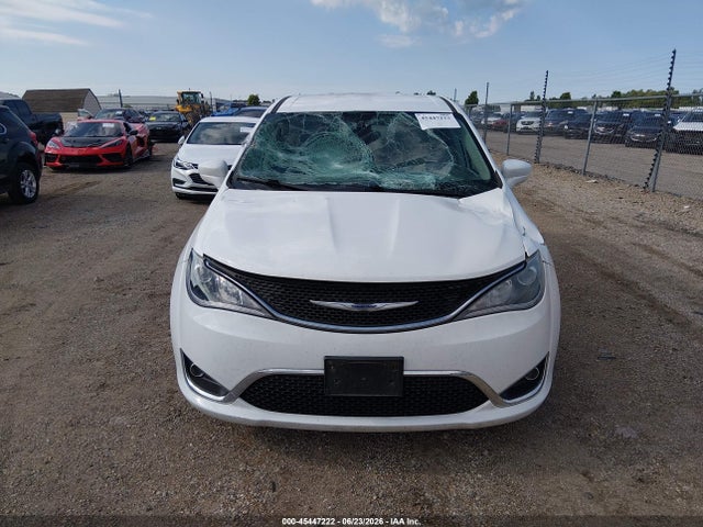 Продажа на аукционе авто 2018 Chrysler Pacifica Touring Plus, vin: 2C4RC1FG7JR125755, номер лота: 45447222