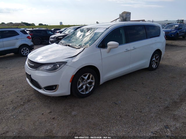 Продажа на аукционе авто 2018 Chrysler Pacifica Touring Plus, vin: 2C4RC1FG7JR125755, номер лота: 45447222