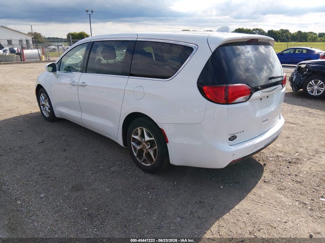 Продажа на аукционе авто 2018 Chrysler Pacifica Touring Plus, vin: 2C4RC1FG7JR125755, номер лота: 45447222