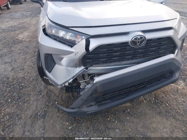 Toyota RAV4 LE 2019 2T3H1RFV1KW020599 Image 17