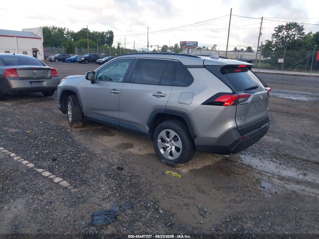 Toyota RAV4 LE 2019 2T3H1RFV1KW020599 Image 3