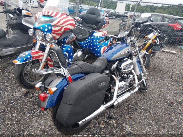 Harley-Davidson Xl1200 C 2017 1HD1CT314HC437610 Image 4