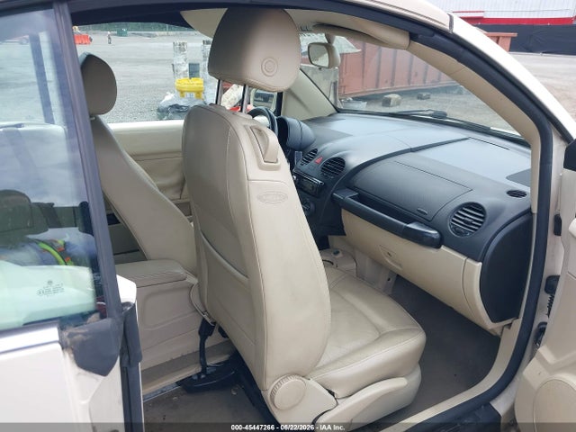 45447266 :رقم المزاد ، 3VWCD31YX5M314246 vin ، 2005 Volkswagen New Beetle Gls 1.8t مزاد بيع