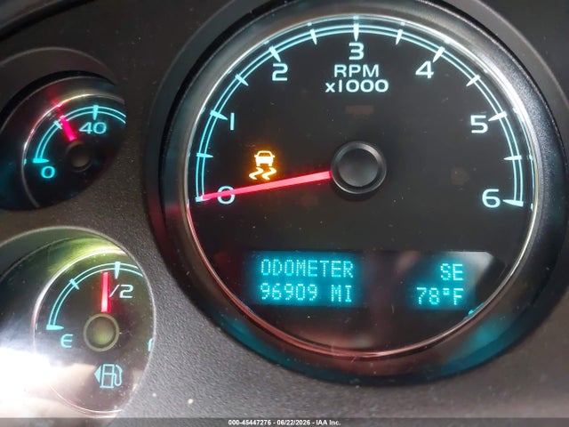 1GKS1KE01ER118043 GMC Yukon Xl 1500 Slt