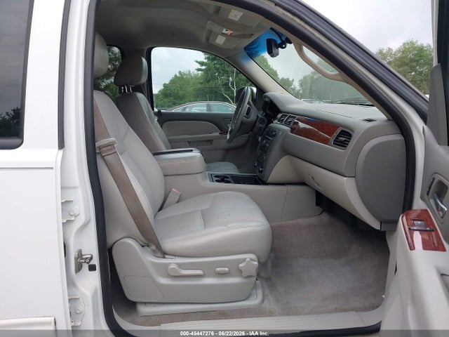 1GKS1KE01ER118043 GMC Yukon Xl 1500 Slt