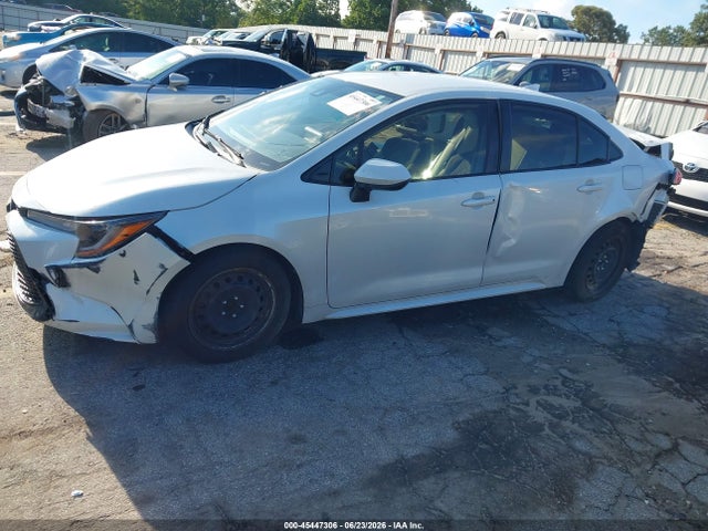 45447306 :رقم المزاد ، JTDEPMAE1NJ205265 vin ، 2022 Toyota Corolla Le مزاد بيع