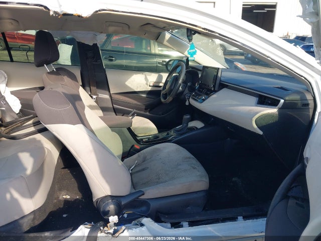 45447306 :رقم المزاد ، JTDEPMAE1NJ205265 vin ، 2022 Toyota Corolla Le مزاد بيع