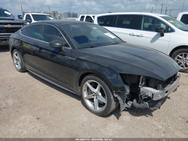 2019 Audi A5 45 Premium მანქანა იყიდება აუქციონზე, vin: WAUENCF57KA100375, აუქციონის ნომერი: 45447313