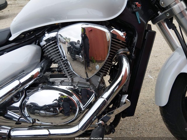 Suzuki VZ800 2015 JS1VS56A2F2100217 Image 8
