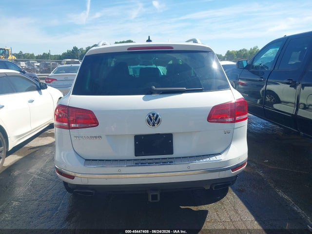 2016 Volkswagen Touareg Vr6 Sport მანქანა იყიდება აუქციონზე, vin: WVGEF9BP3GD012693, აუქციონის ნომერი: 45447408