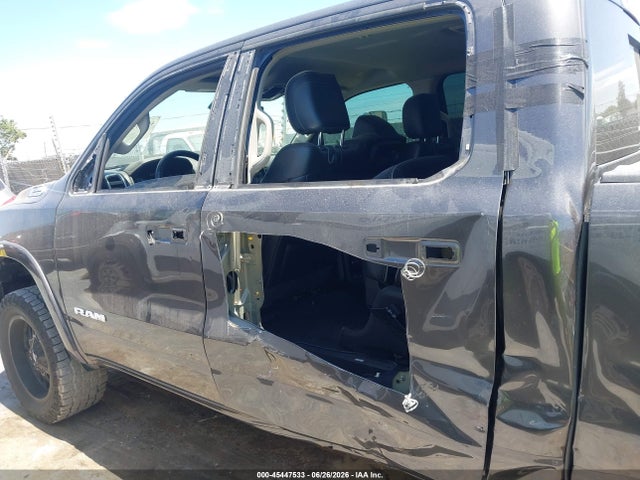 1C6SRFJT6NN221291 RAM 1500 Laramie 4x4 5&#039;7 Box