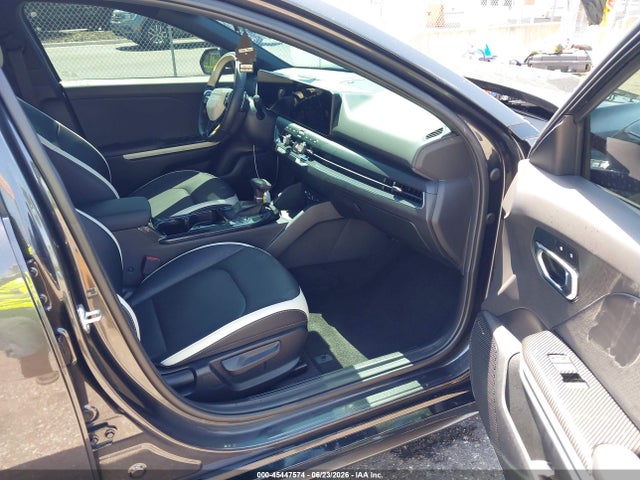 2025 Kia K4 Gt-line მანქანა იყიდება აუქციონზე, vin: 3KPFW4DE7SE193005, აუქციონის ნომერი: 45447574
