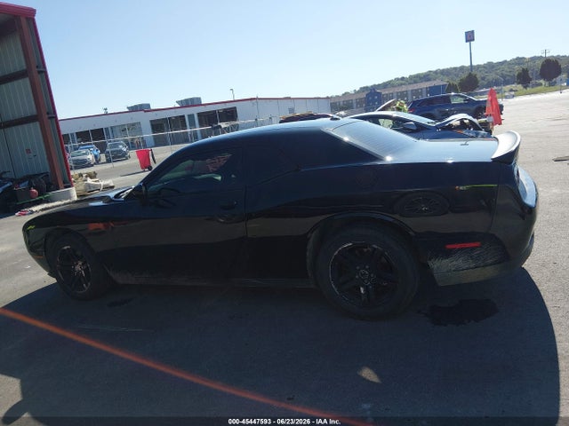 45447593 :رقم المزاد ، 2C3CDZAGXGH217499 vin ، 2016 Dodge Challenger Sxt مزاد بيع