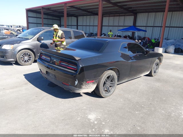 45447593 :رقم المزاد ، 2C3CDZAGXGH217499 vin ، 2016 Dodge Challenger Sxt مزاد بيع