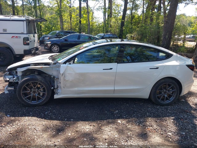 2022 Tesla Model 3 Long Range Dual Motor All-wheel Drive მანქანა იყიდება აუქციონზე, vin: 5YJ3E1EB9NF112836, აუქციონის ნომერი: 45447607