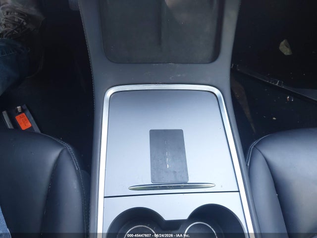 2022 Tesla Model 3 Long Range Dual Motor All-wheel Drive მანქანა იყიდება აუქციონზე, vin: 5YJ3E1EB9NF112836, აუქციონის ნომერი: 45447607