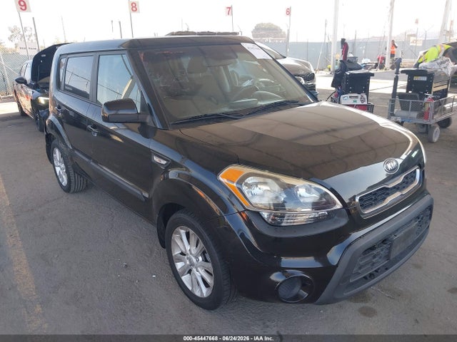 2013 Kia Soul მანქანა იყიდება აუქციონზე, vin: KNDJT2A58D7613157, აუქციონის ნომერი: 45447668