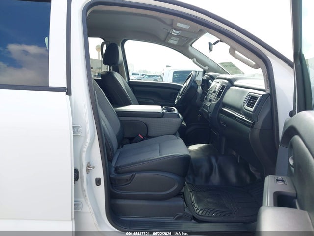2018 Nissan Titan Xd S Gas მანქანა იყიდება აუქციონზე, vin: 1N6AA1F35JN525775, აუქციონის ნომერი: 45447701