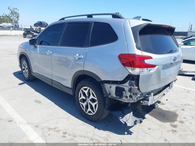 JF2SKAGC2KH576428 Subaru Forester Premium