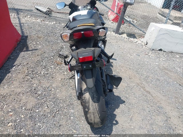 Suzuki GSX-R750 2026 JS1GR7MA1T7101229 Image 6