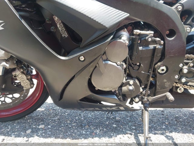 Suzuki GSX-R750 2026 JS1GR7MA1T7101229 Image 9