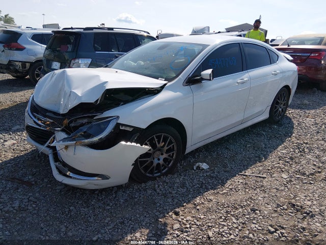 2015 Chrysler 200 Limited მანქანა იყიდება აუქციონზე, vin: 1C3CCCAB3FN575201, აუქციონის ნომერი: 45447768