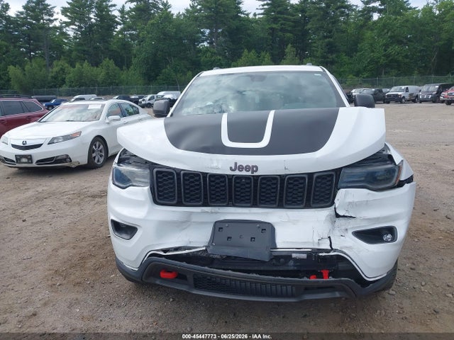 1C4RJFLG1JC507523 Jeep Grand Cherokee Trailhawk 4x4