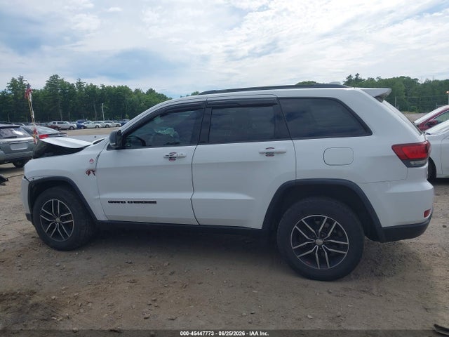 1C4RJFLG1JC507523 Jeep Grand Cherokee Trailhawk 4x4
