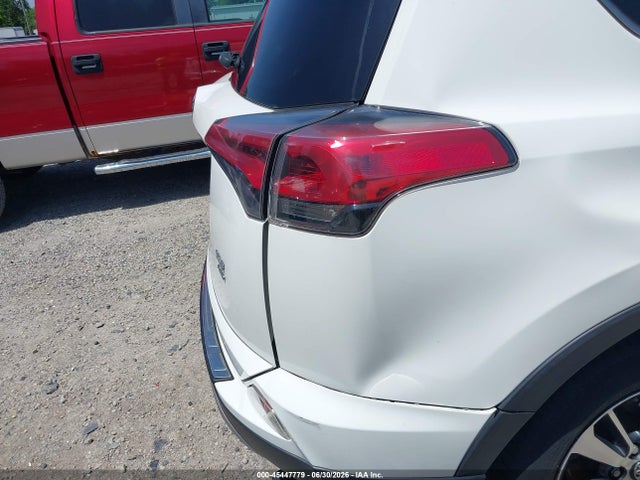 Продажа на аукционе авто 2018 Toyota Rav4 Xle, vin: JTMRFREV2JJ719096, номер лота: 45447779